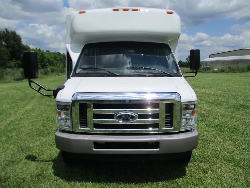 2014 Ford E450 Eldorado National Aerotec Shuttle Bus - Image 4