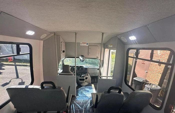 2015 Ford E350 Non-CDL ADA Shuttle Bus - Image 14