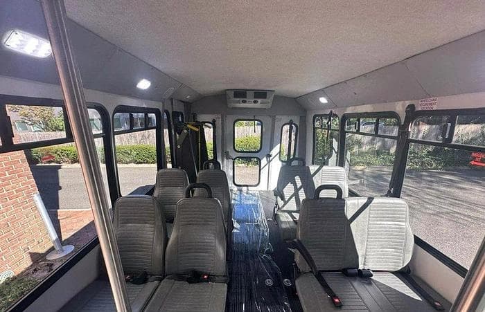 2015 Ford E350 Non-CDL ADA Shuttle Bus - Image 17