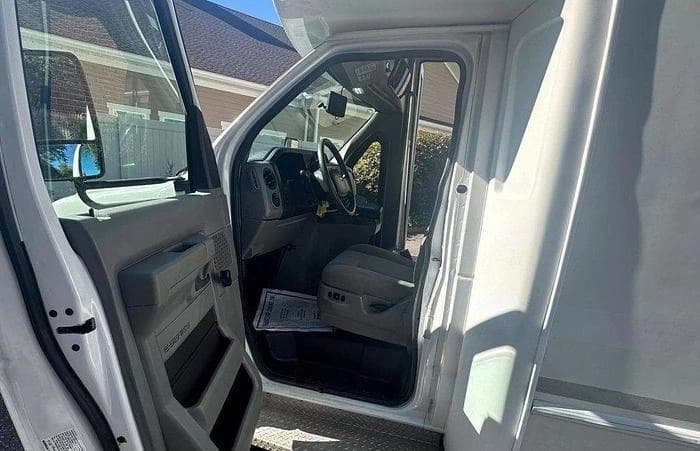 2015 Ford E350 Non-CDL ADA Shuttle Bus - Image 26
