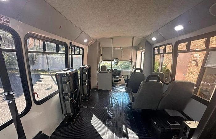 2015 Ford E350 Non-CDL ADA Shuttle Bus - Image 6