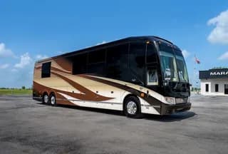 2019 Prevost H3-45 bus