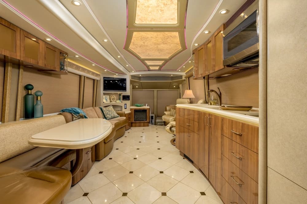 2019 Prevost Marathon H3-45 Motorcoach Conversion - Image 21