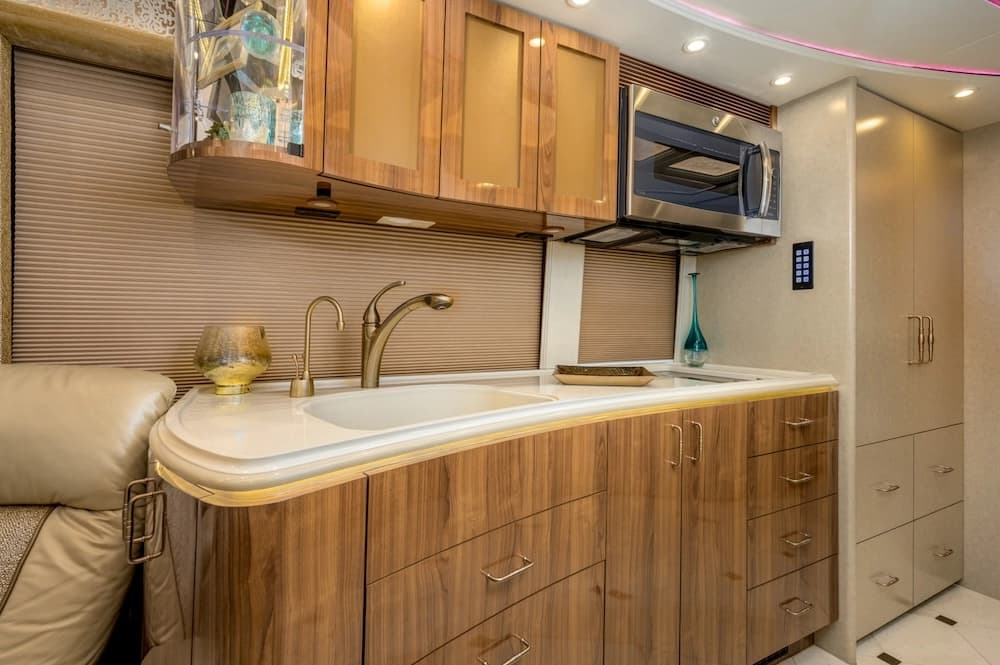 2019 Prevost Marathon H3-45 Motorcoach Conversion - Image 5
