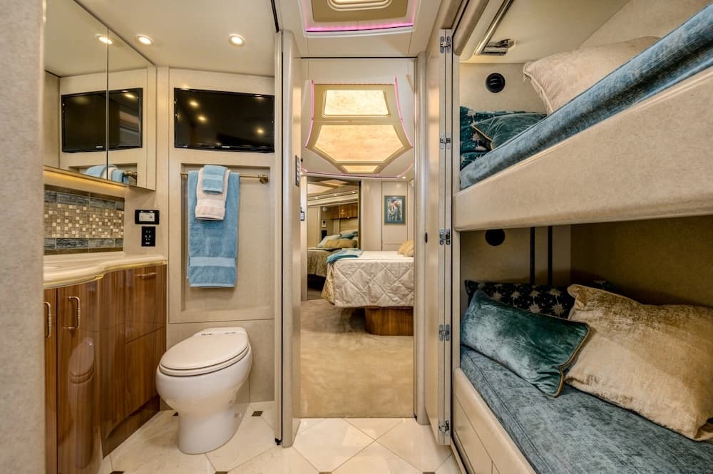 2019 Prevost Marathon H3-45 Motorcoach Conversion - Image 9