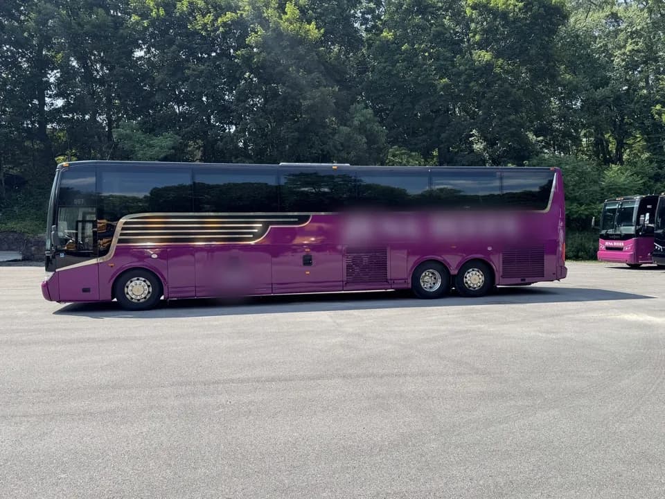 2019 Van Hool TX45 Coach - Image 2