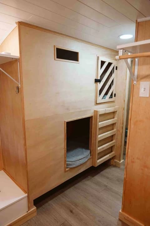 2005 Blue Bird All American Skoolie Conversion - Image 4