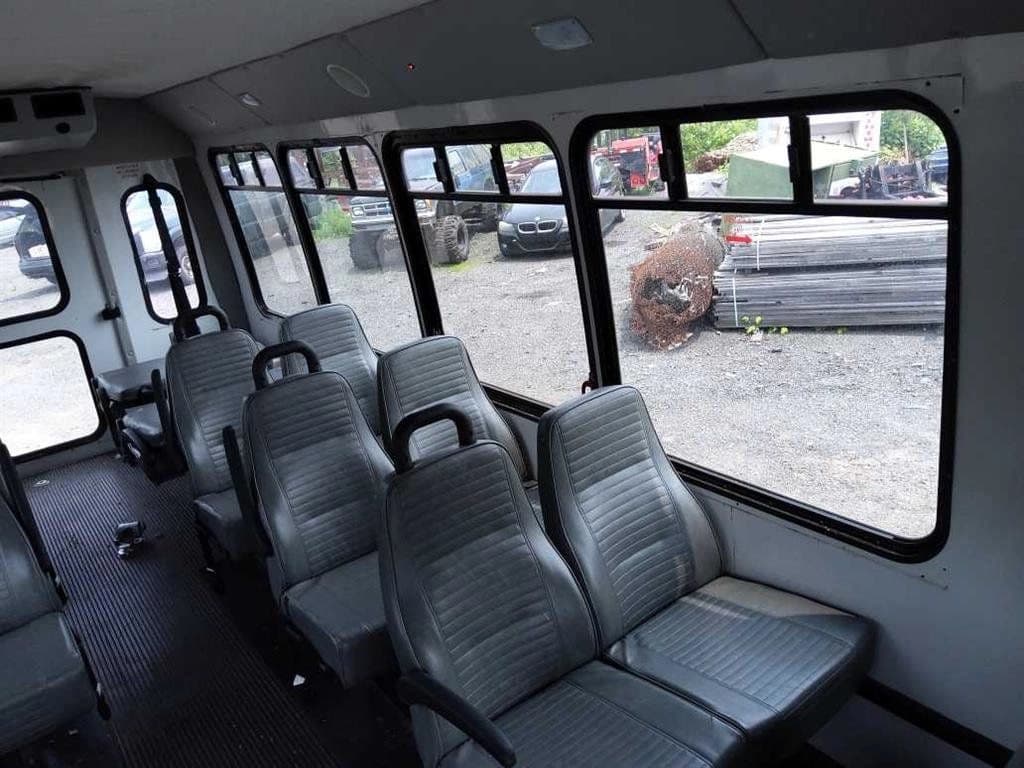 2016 Ford E-450 Wheelchair Shuttle Bus - Image 24