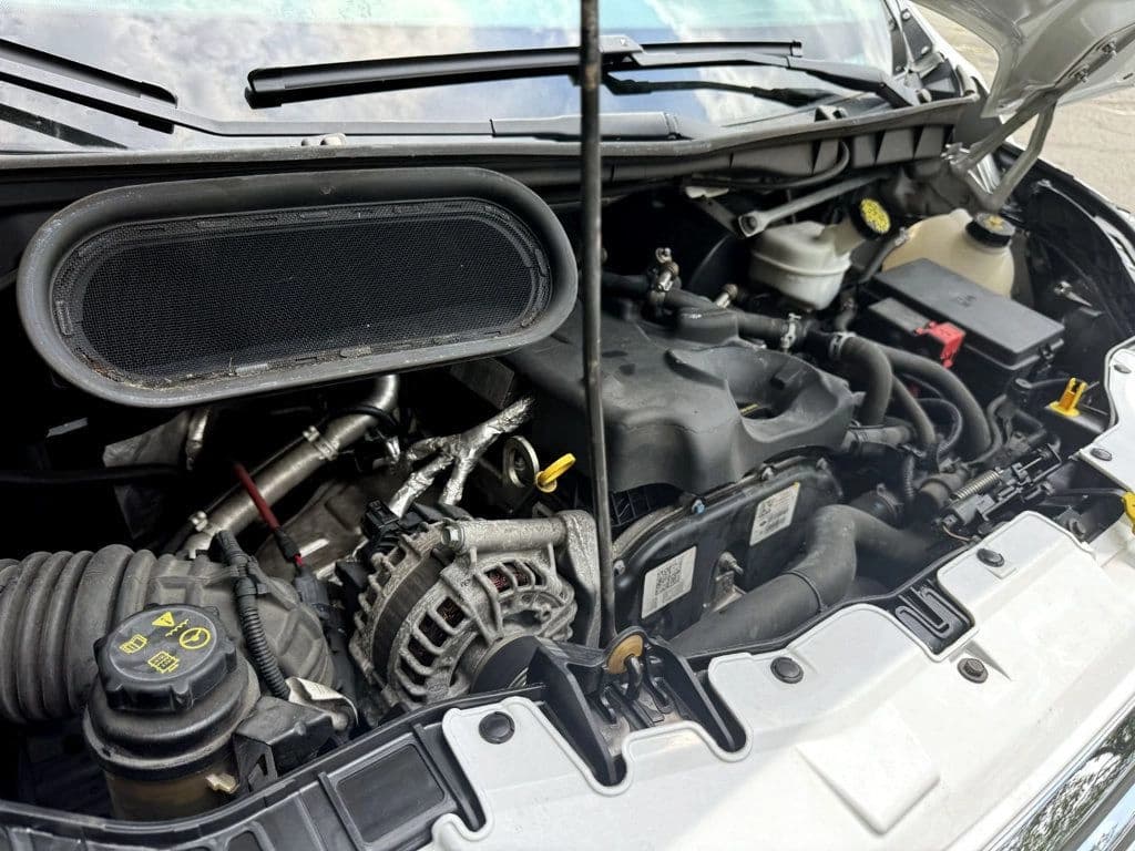 2019 Ford Transit T-350HD Shuttle Bus - Image 18