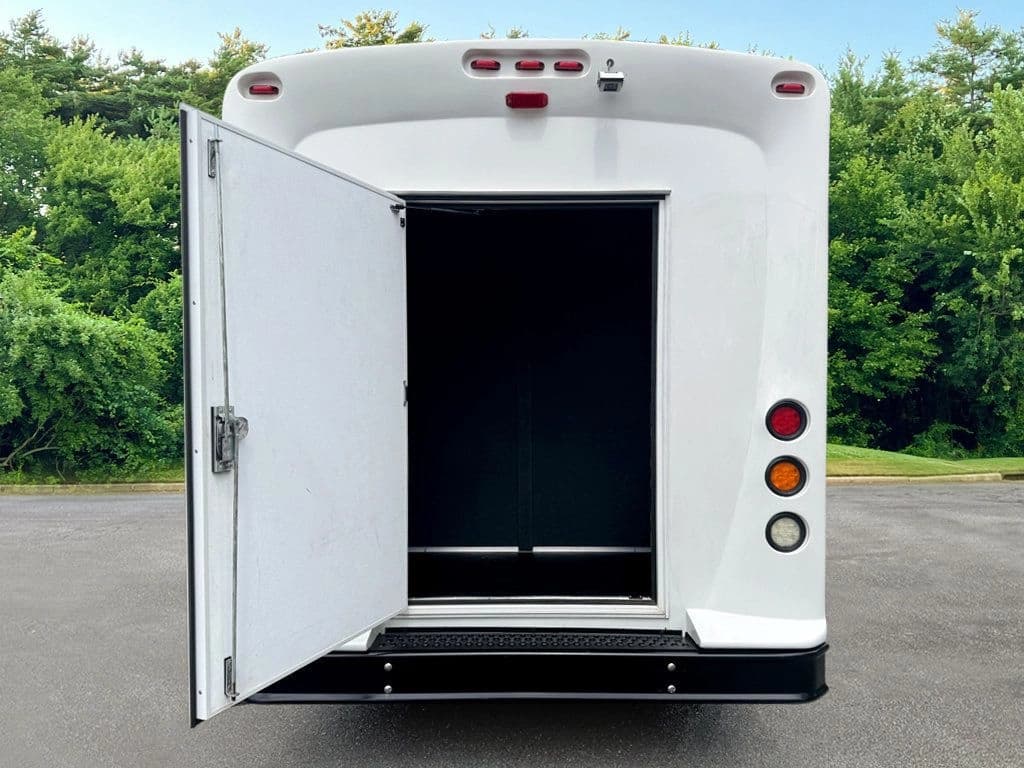 2019 Ford Transit T-350HD Shuttle Bus - Image 9