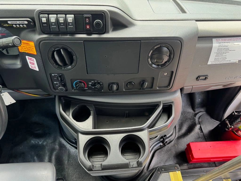 2017 Ford E-450 Wheelchair Shuttle Bus - Image 23