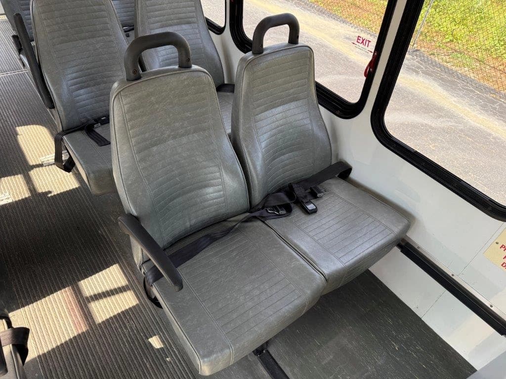 2016 Elkhart Coach ECII Shuttle Bus - Image 6