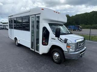2012 Starcraft Allstar bus