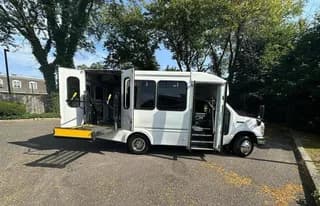 2015 Ford E-350 Non CDL bus