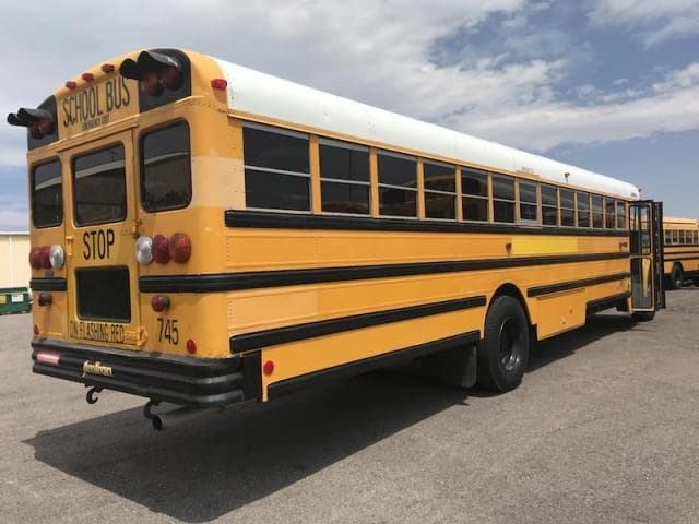 1998 International AMTRAN School Bus - Image 2