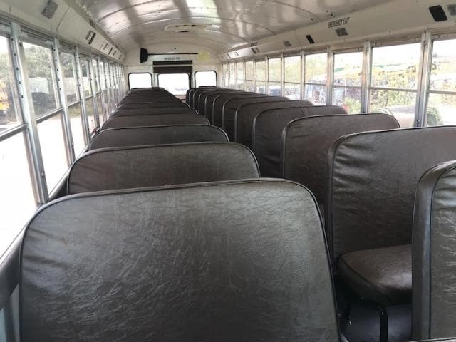 1998 International AMTRAN School Bus - Image 5