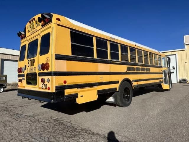 2004 Freightliner Thomas School Bus - Image 6