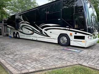 2009 Prevost Liberty Elegant Lady H3-45 bus