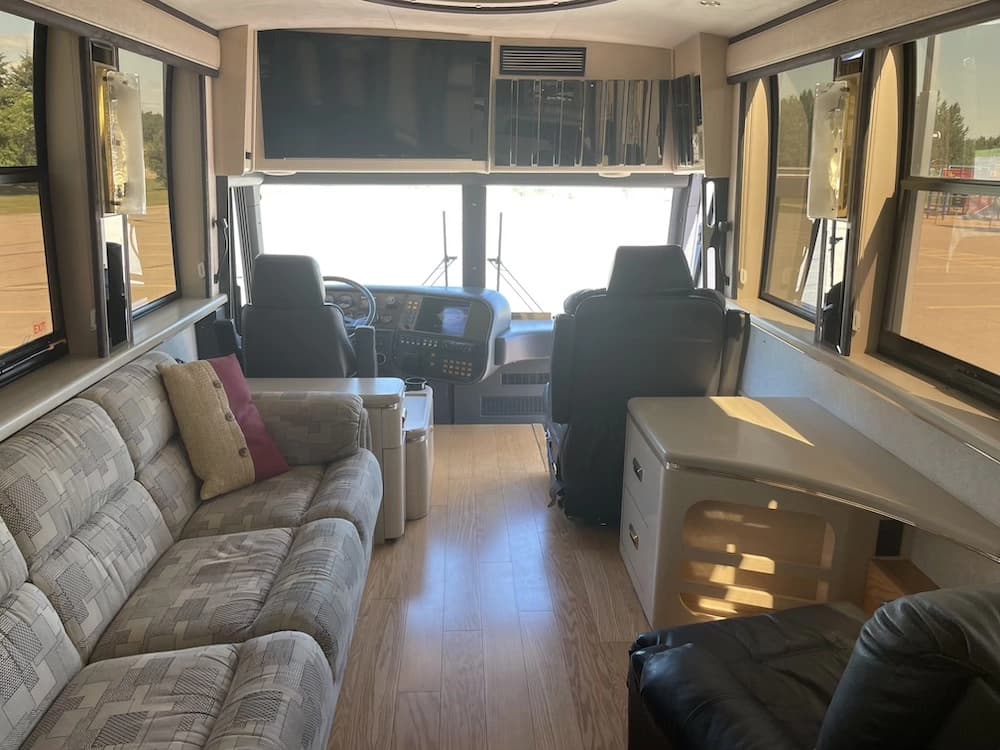 1999 Prevost Marathon XL Motorcoach - Image 35