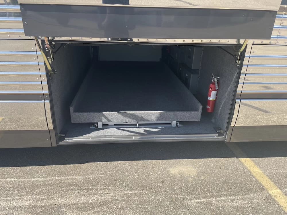 1999 Prevost Marathon XL Motorcoach - Image 10