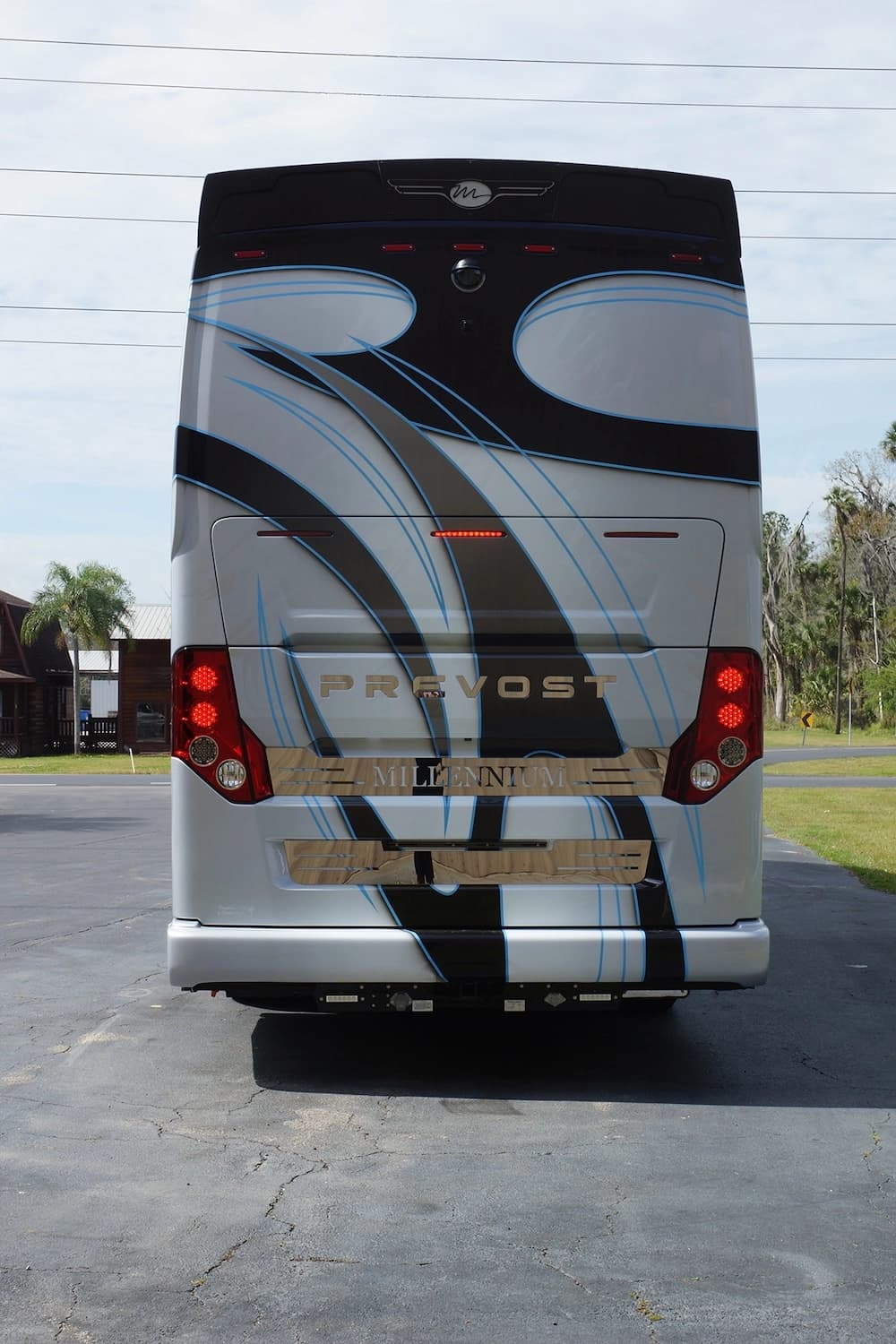 2025 Prevost Millennium H3-45 Motorcoach - Image 2