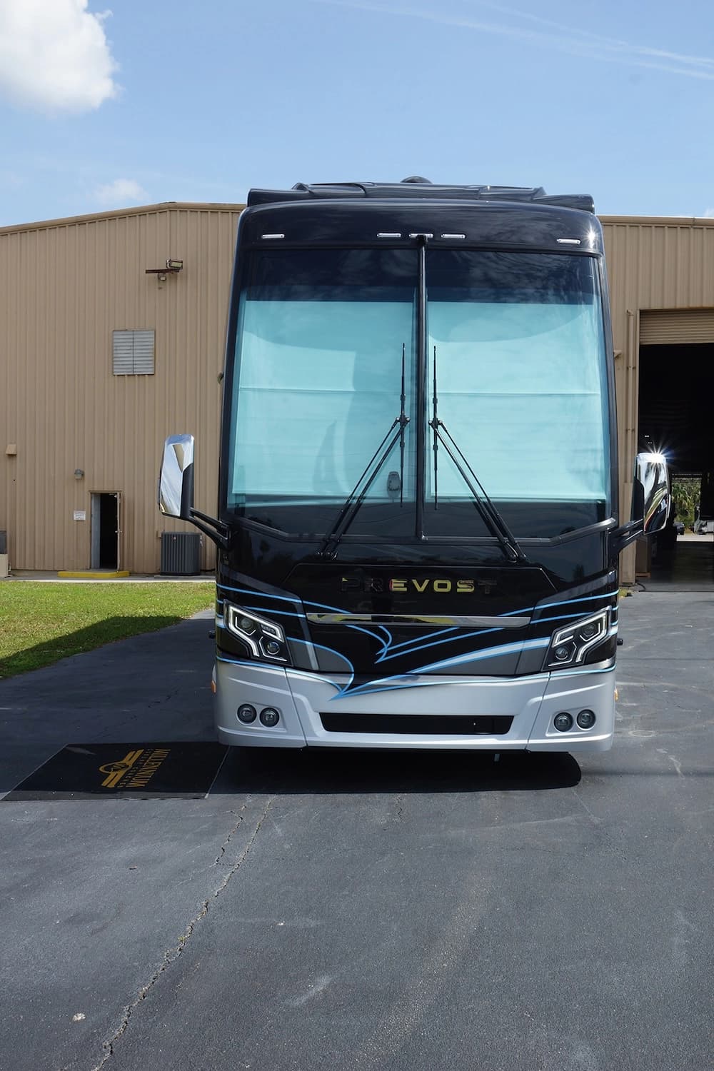 2025 Prevost Millennium H3-45 Motorcoach - Image 3