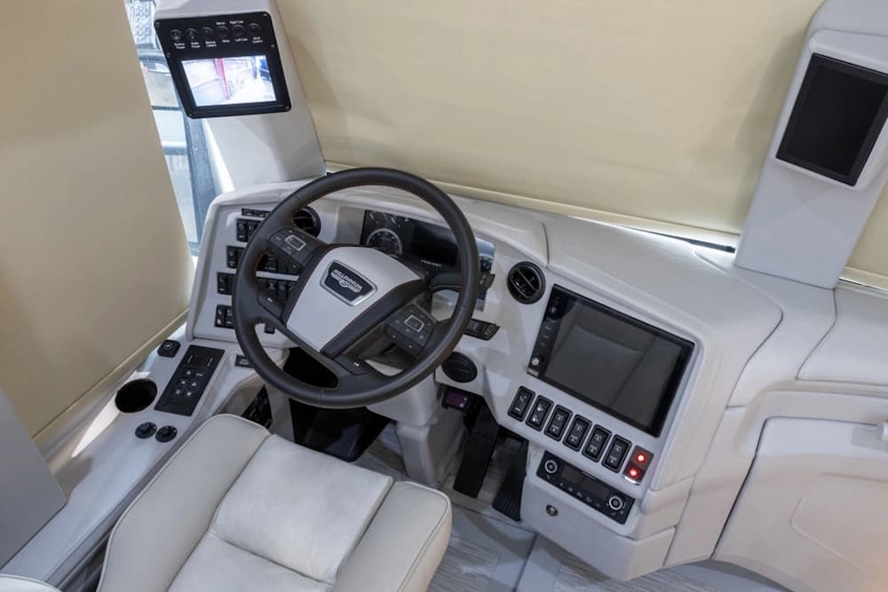 2025 Prevost Millennium H3-45 Motorcoach - Image 5