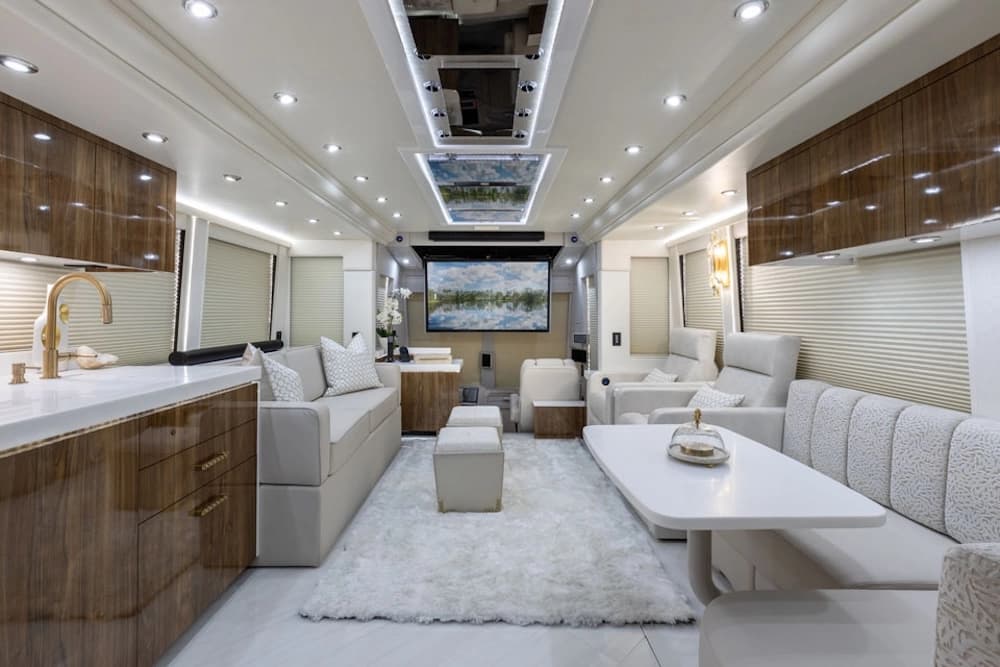 2025 Prevost Millennium H3-45 Motorcoach - Image 7