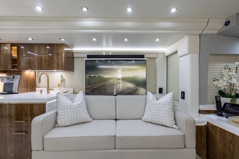2025 Prevost Millennium H3-45 Motorcoach - Image 8