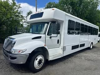 2018 IH Starcraft bus