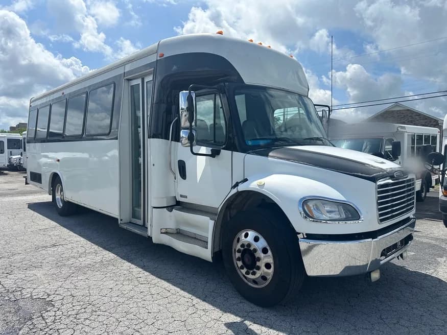 2011 Freightliner Ameritrans Shuttle Bus - Image 1