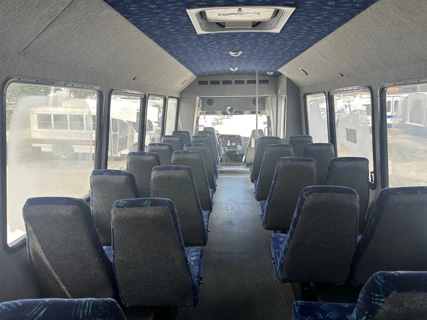2011 Freightliner Ameritrans Shuttle Bus - Image 3