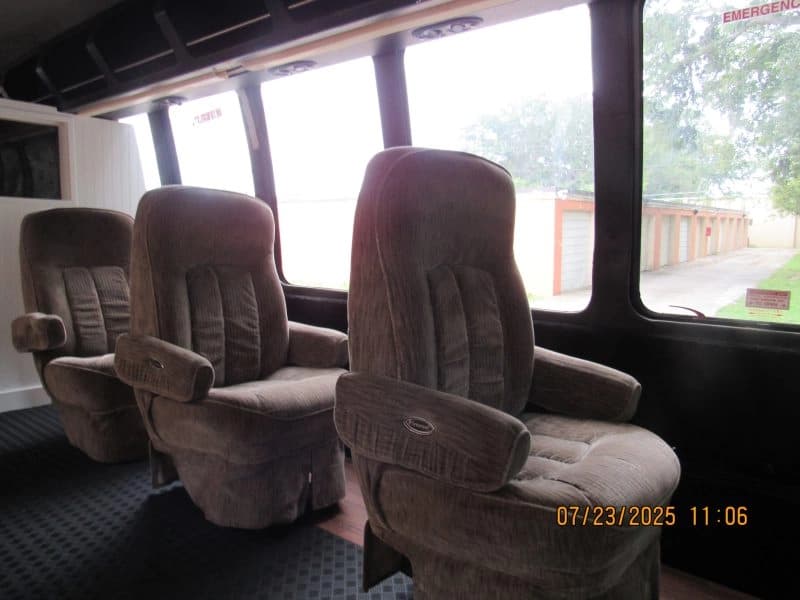 2013 Ford F-550 Conversion/Specialty - Image 7