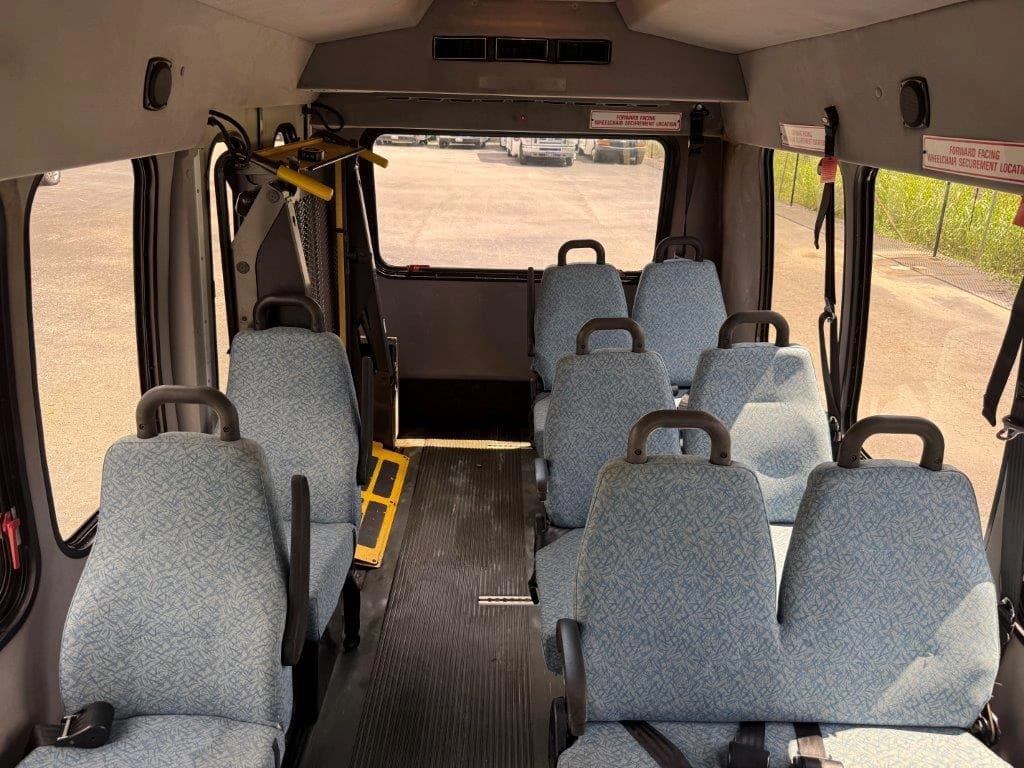 2011 Turtle Top Van Terra Shuttle Bus - Image 4