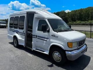 2003 Turtle Top Van Terra bus