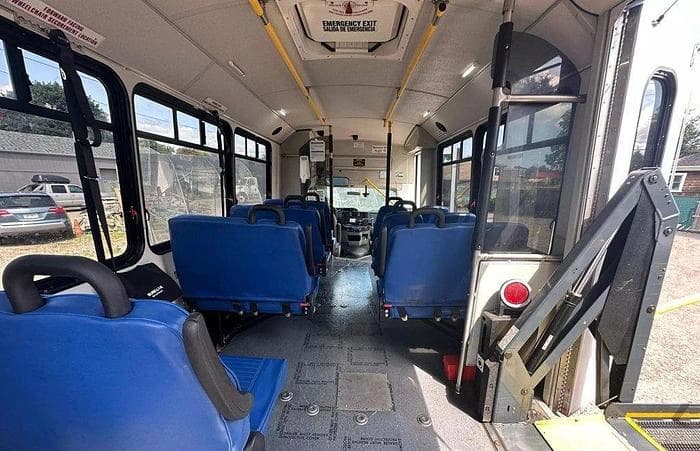 2017 Ford E450 ADA Shuttle Bus - Image 38