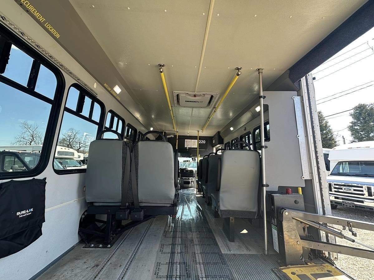 2017 Ford E-450 ADA Shuttle Bus - Image 30