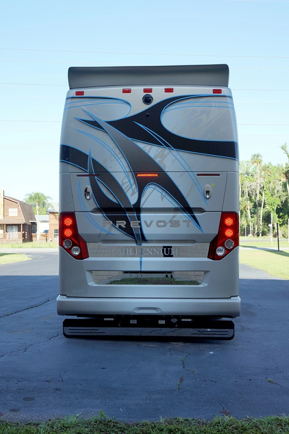 2024 Prevost Millennium H3-45 Motorcoach - Image 4