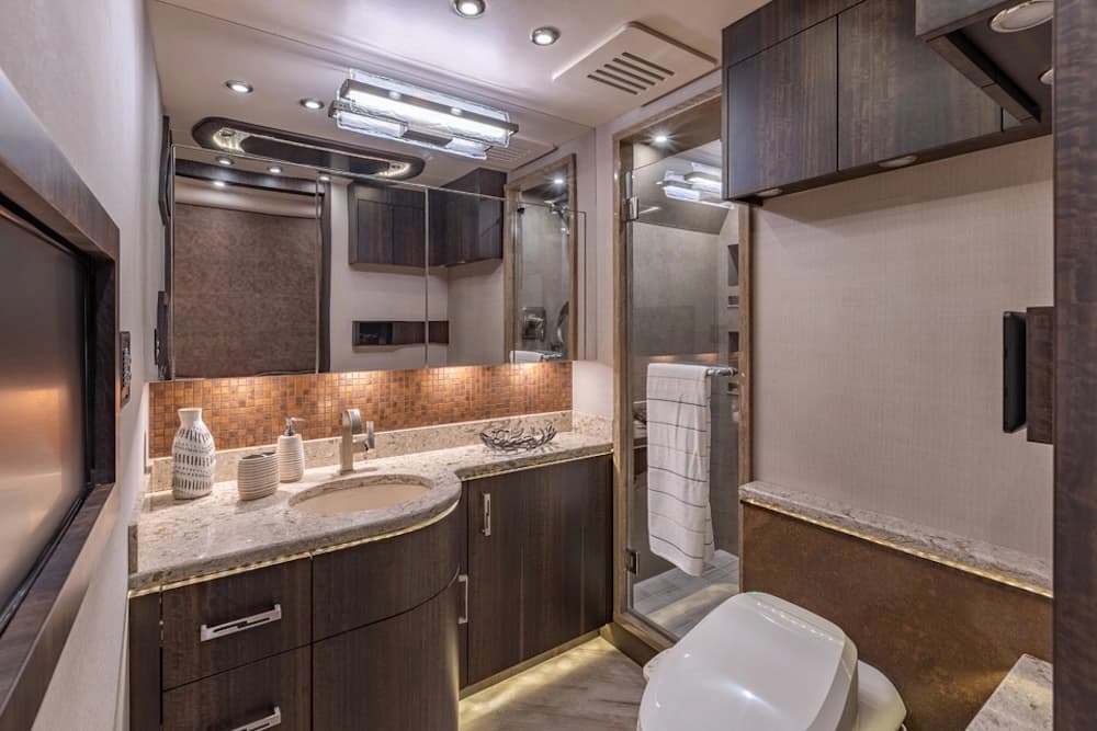 2020 Prevost Millenium X3 Motorcoach - Image 12