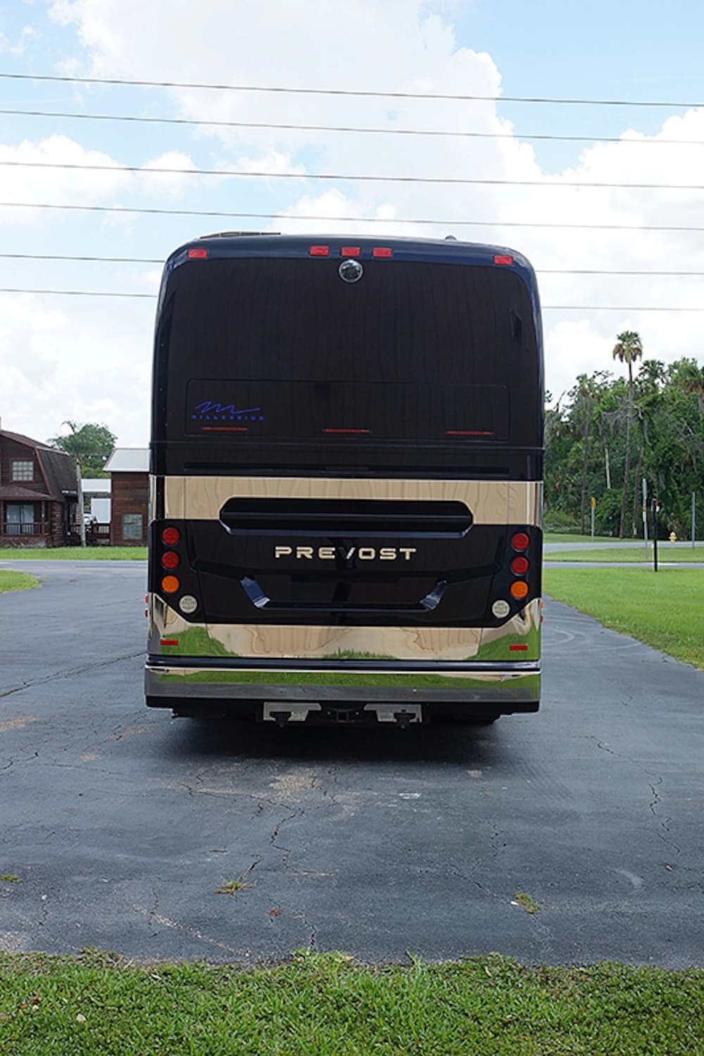 2020 Prevost Millenium X3 Motorcoach - Image 3