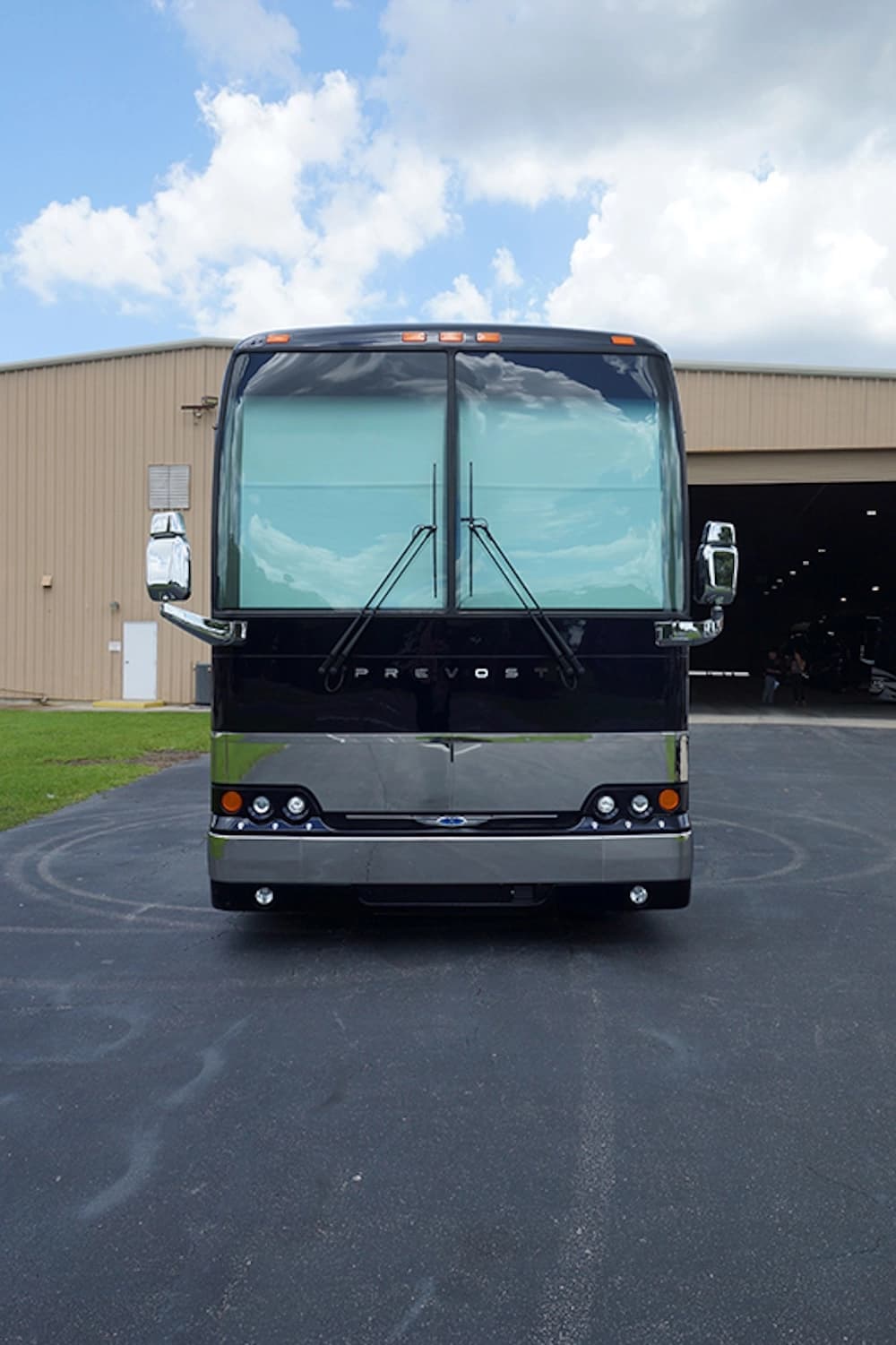 2020 Prevost Millenium X3 Motorcoach - Image 5