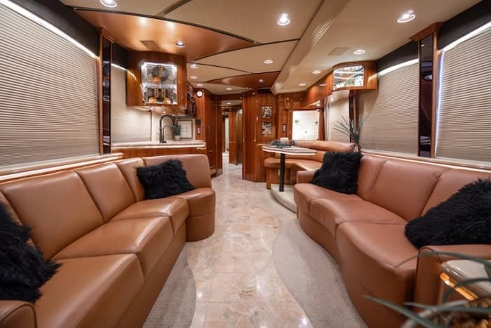 2007 Prevost Marathon XLII Motorcoach - Image 30