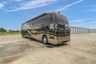 2002 Prevost Featherlite H3-45 bus