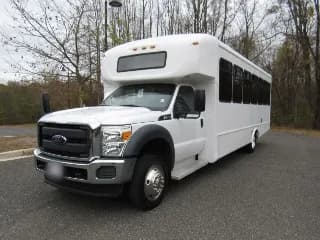 2015 Ford F-550 bus