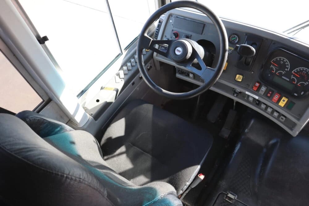 2019 Thomas Saf-T-Liner EFX 77 Passenger - 4069 - Image 4