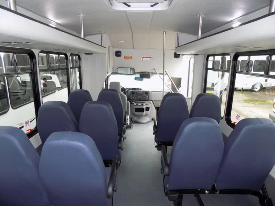 2024 Chevrolet 3500 Starcraft AllStar Shuttle Bus - Image 3