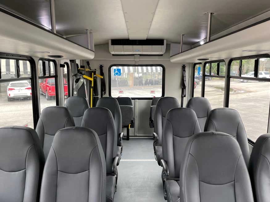 2026 Ford E350 Starcraft Allstar Shuttle Bus - Image 4