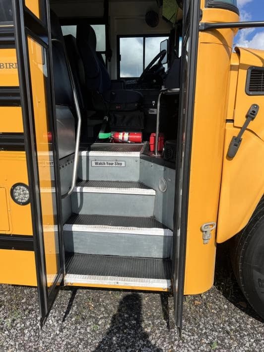 2022 Blue Bird Vision School Bus - Image 5