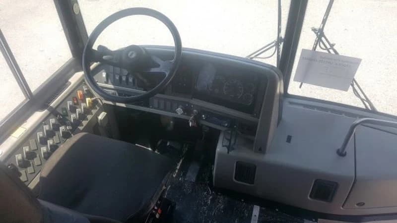 2007 Thomas Built HDX-C School Bus - Image 5