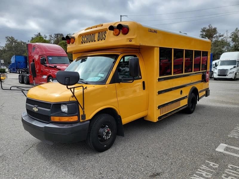 2010 Chevrolet Bantam Mini School Bus - Image 3